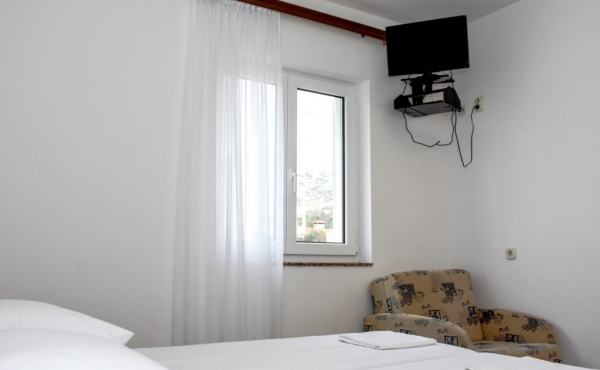 hotel-frane-pag-sobe-4300